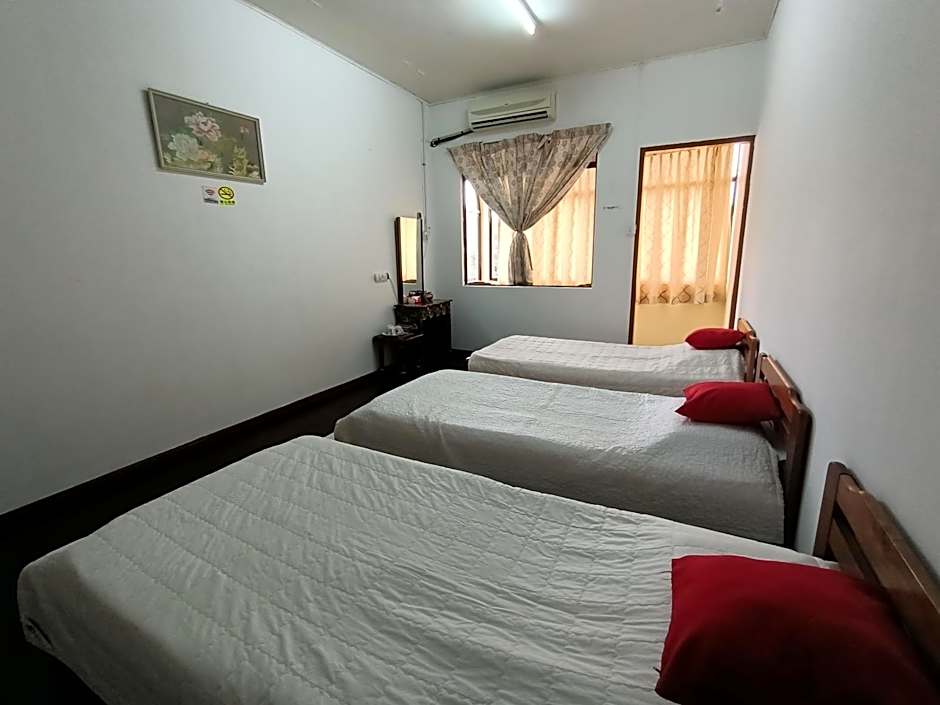 Mountain View Guest House KB