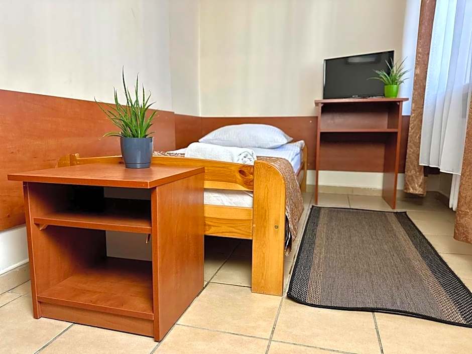 Photo 1 of 1 of Single Room