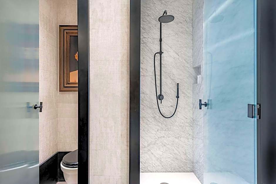 Hotel Montera Madrid, Curio Collection by Hilton