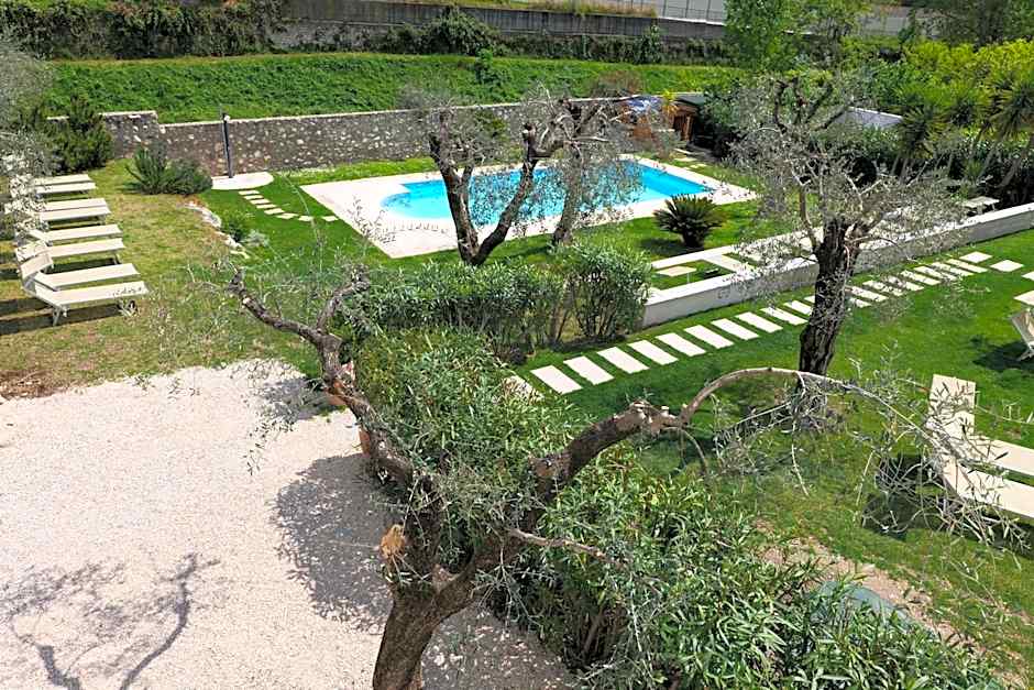 Borgo degli Ulivi Residence di Olympic Garda Lake
