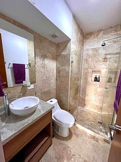 406 Cozy Studio Walking distance to 5th Av