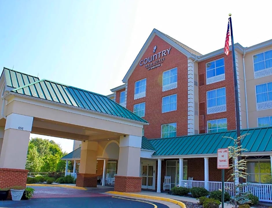 Country Inn & Suites by Radisson, Fredericksburg, VA