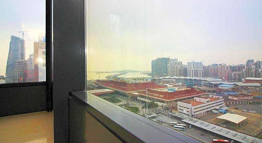 7 Days Premium Zhuhai Gongbei Light Railway Branch