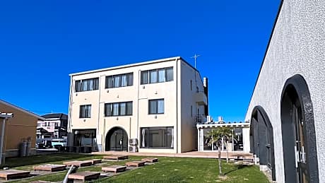 Luana Hasunuma hotel&cafe