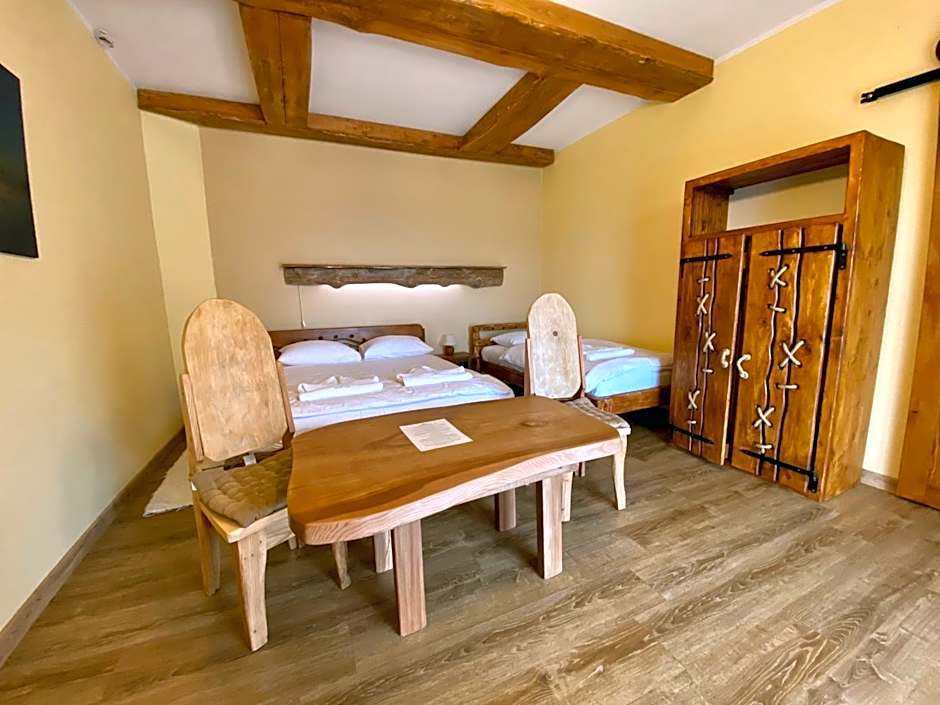 Noclegi - Karczma Solina