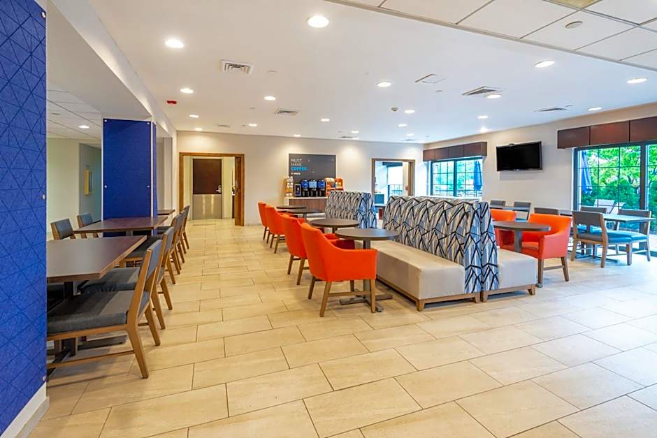 Holiday Inn Express Bensalem By IHG