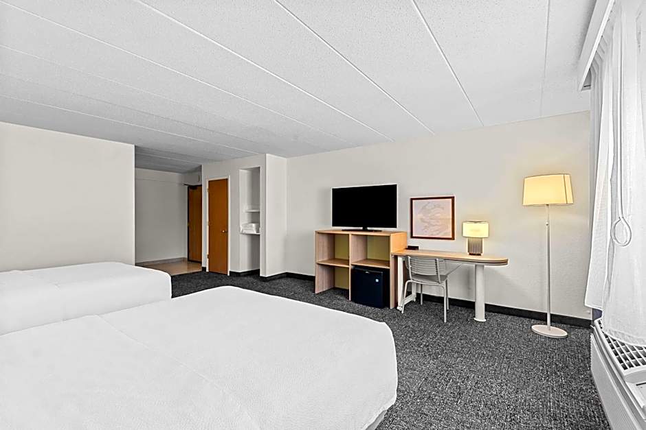 Spark by Hilton Cedar Falls