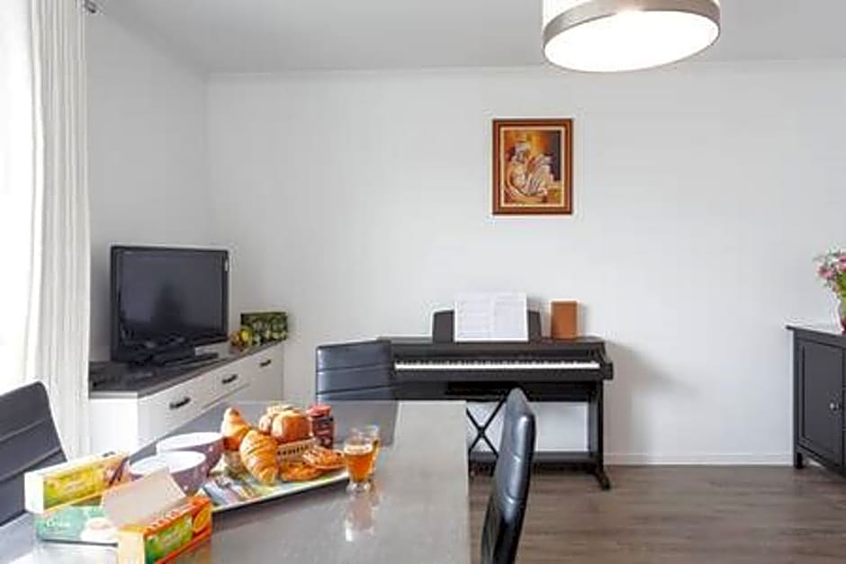 REFAIT A NEUF Appartement proche de Paris