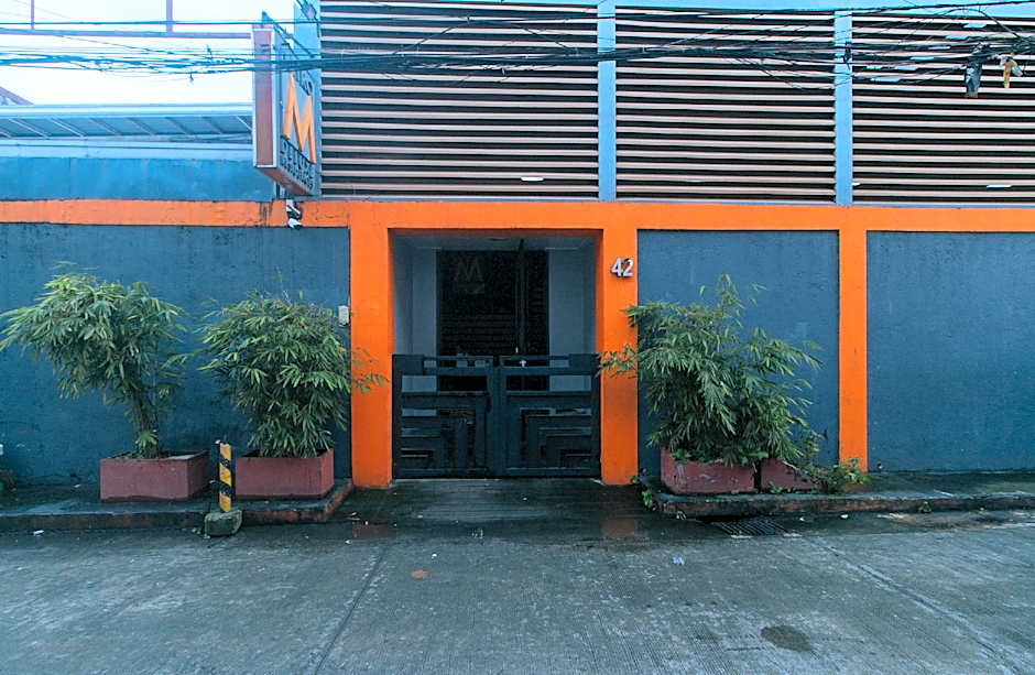 Metro Deluxe Residences near OWWA Pasay