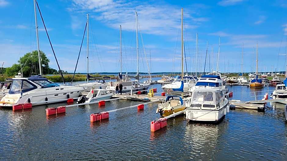 Vänerport Stadshotell i Mariestad