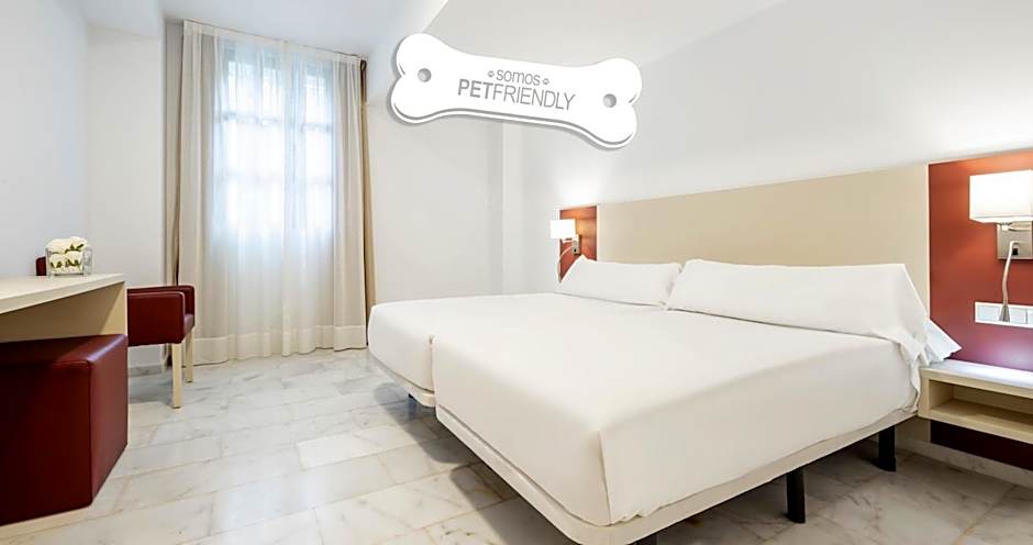 Photo 1 of 5 of Standard, Pet-Friendly