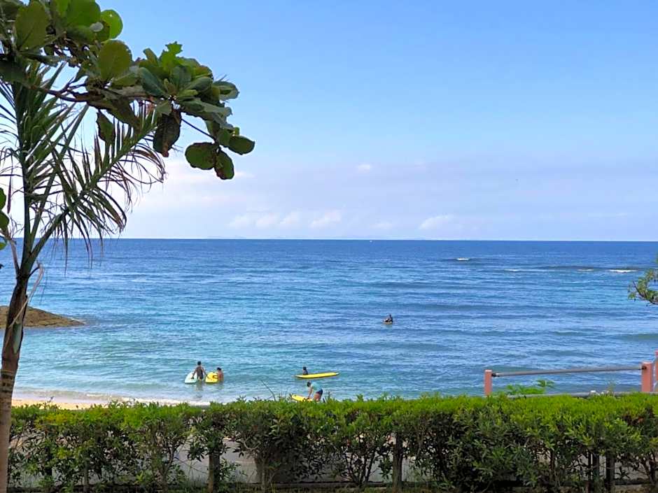 Beach House Yomitan