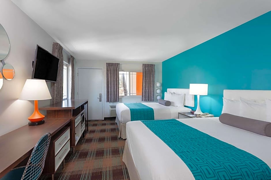 Howard Johnson by Wyndham San Diego Hotel Circle