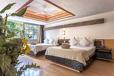 Standard Quadruple Room with Two Double Beds