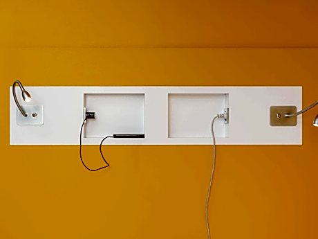 Standard room with two single-size beds