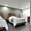 Romantic Inn & Suites