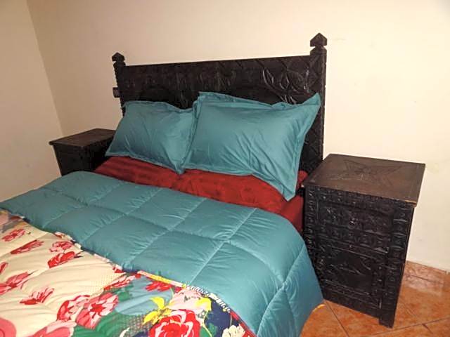 Manis Apartment Set in a Hotel Area