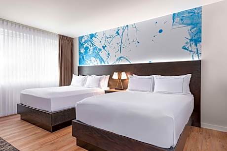 Deluxe Queen Room with Two Queen Beds and Sofa Bed - Hearing Accessible