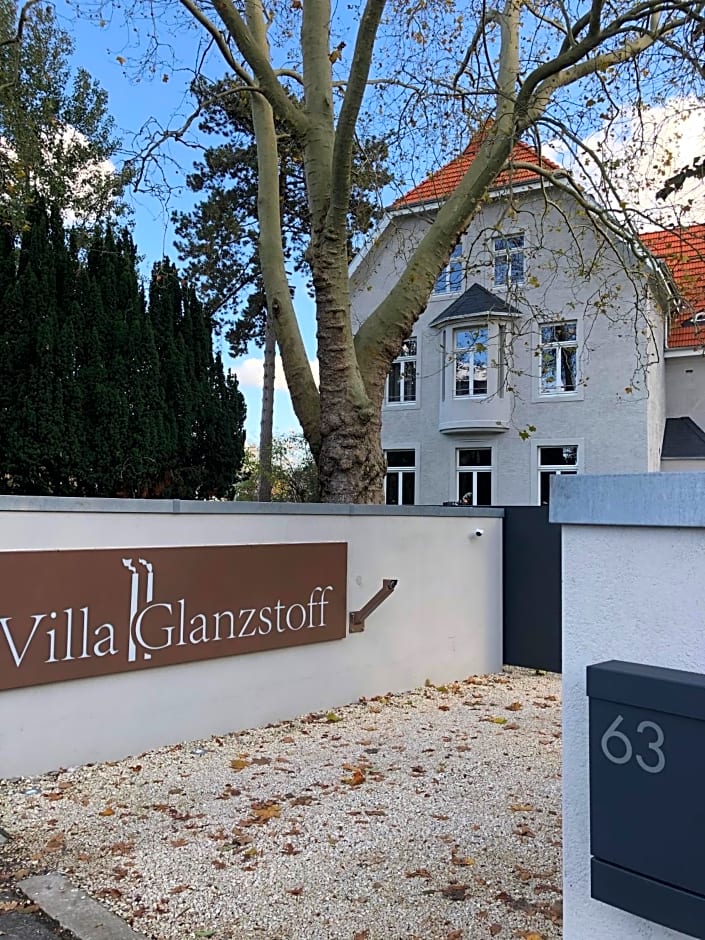 Villa Glanzstoff