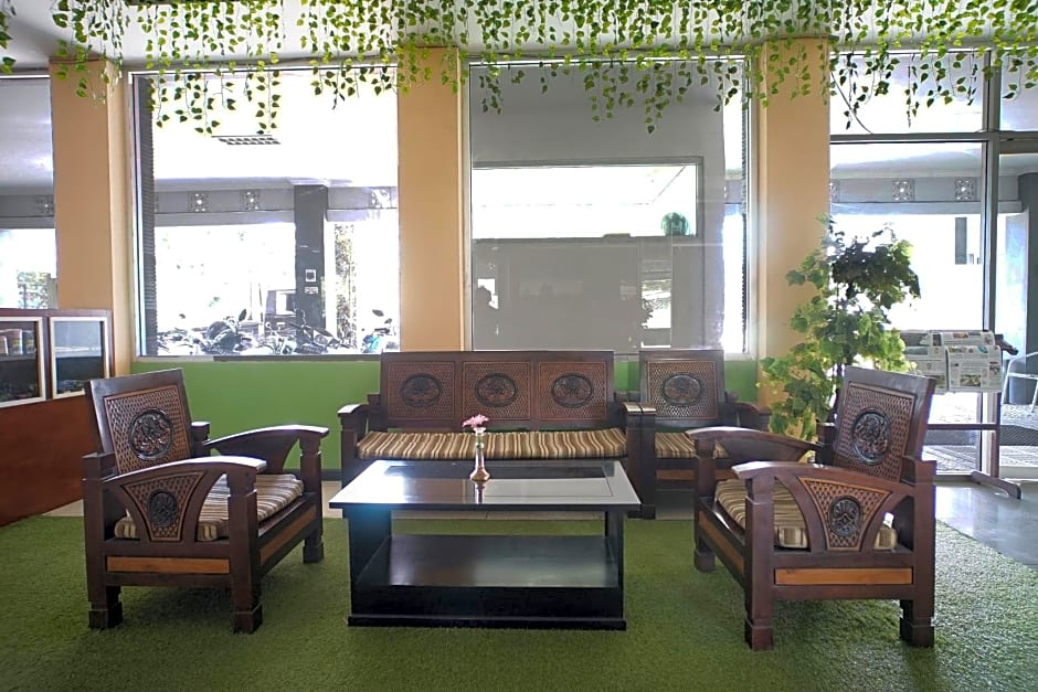 Collection O 2885 Hemra Hotel