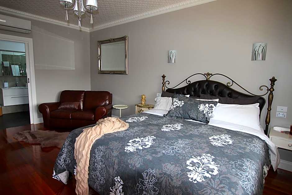 Noah's Stanley Luxury Bed and Breakfast