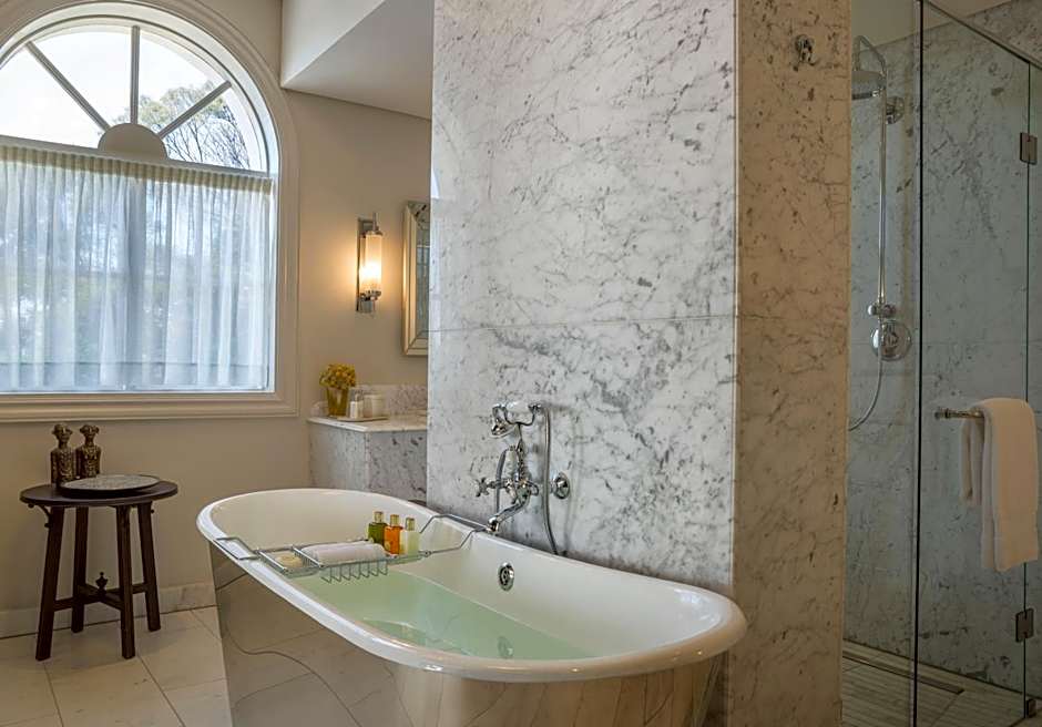 Four Seasons Hotel Westcliff