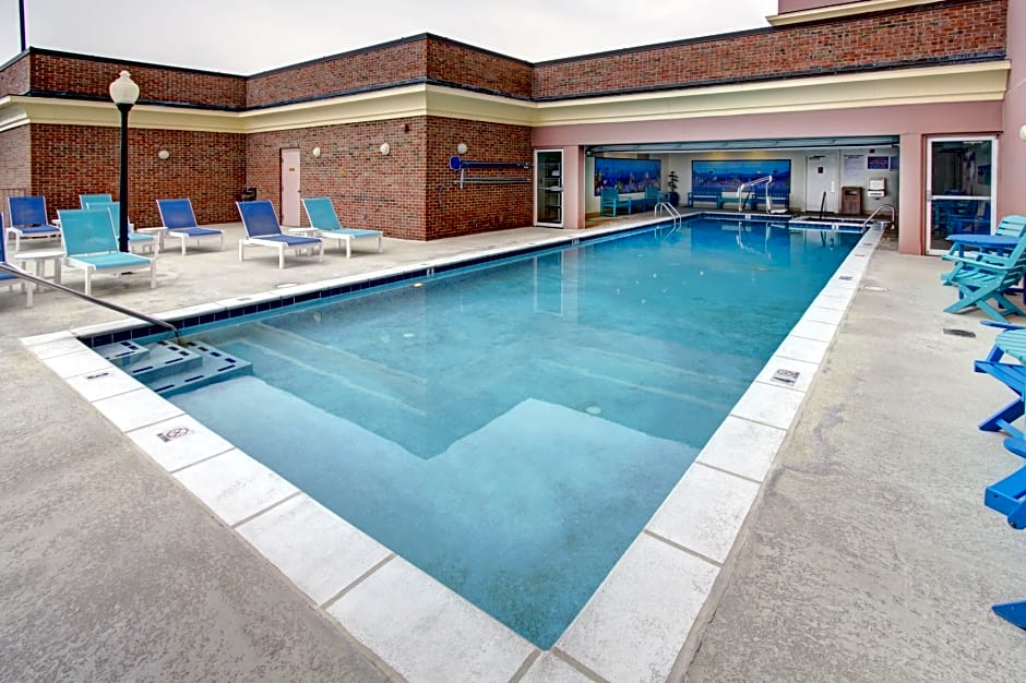 Dunes Manor Hotel