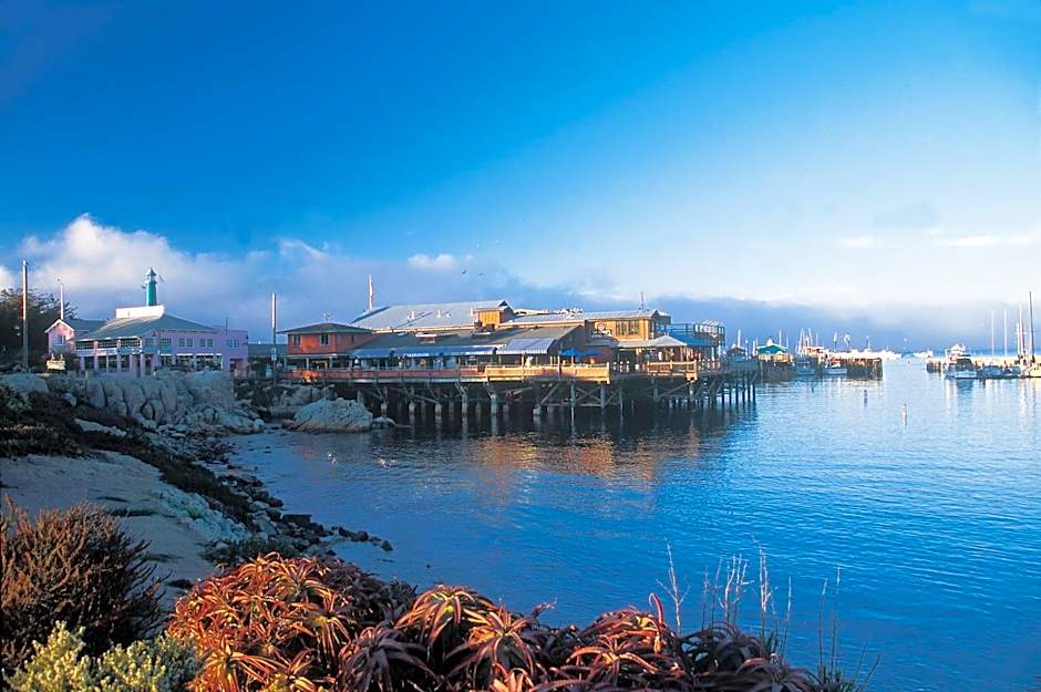 Spindrift Inn