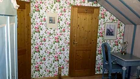 Boutique Room