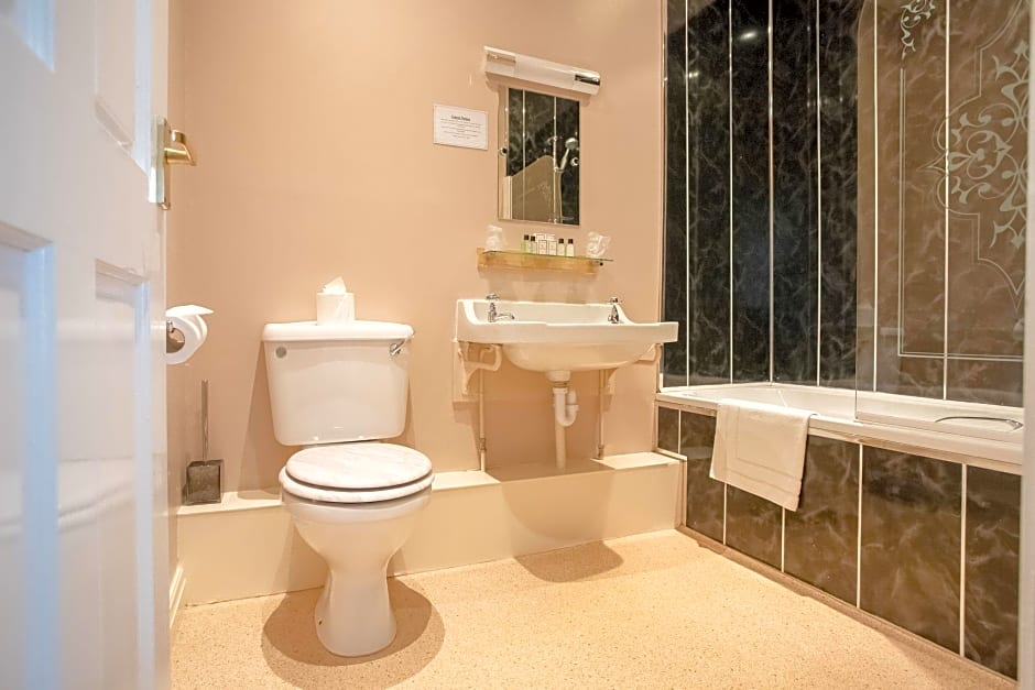 OYO Cliffemount Hotel