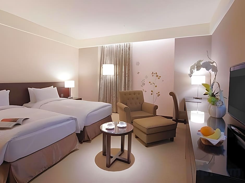 CHECK Inn Taichung LaiLai 