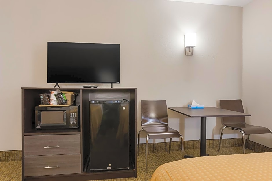 Rodeway Inn Branson, Brick House