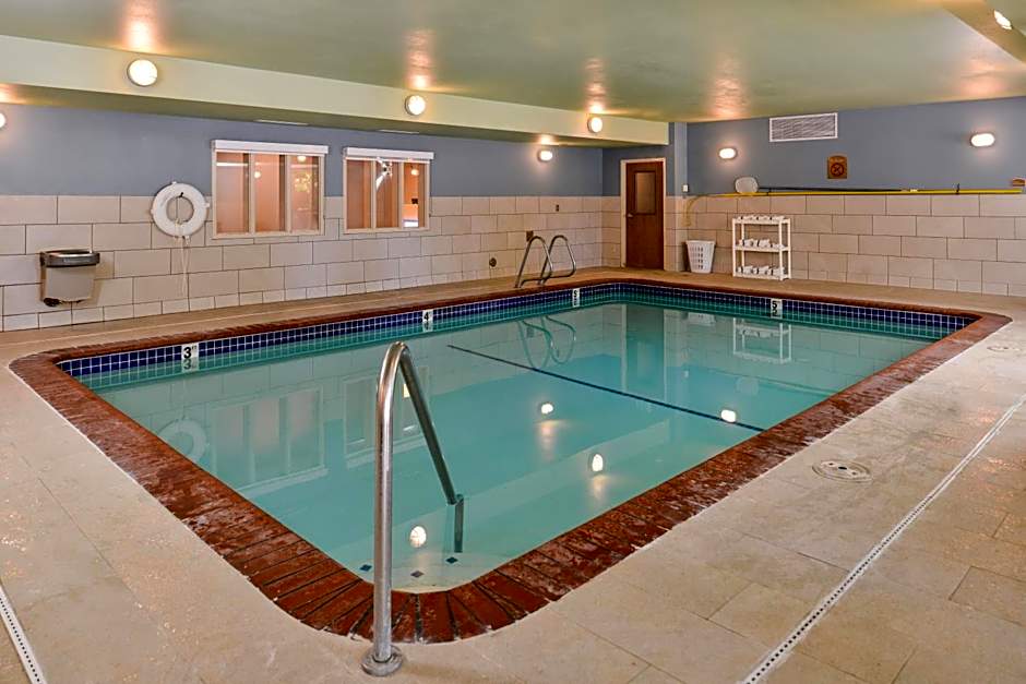 Holiday Inn Express & Suites Lacey  Olympia By IHG