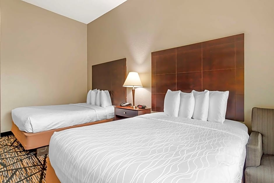 Best Western Plus Hobby Airport Inn & Suites