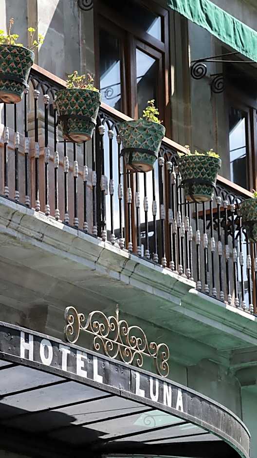 Hotel Luna