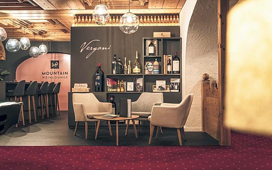 Mountain Plaza Hotel