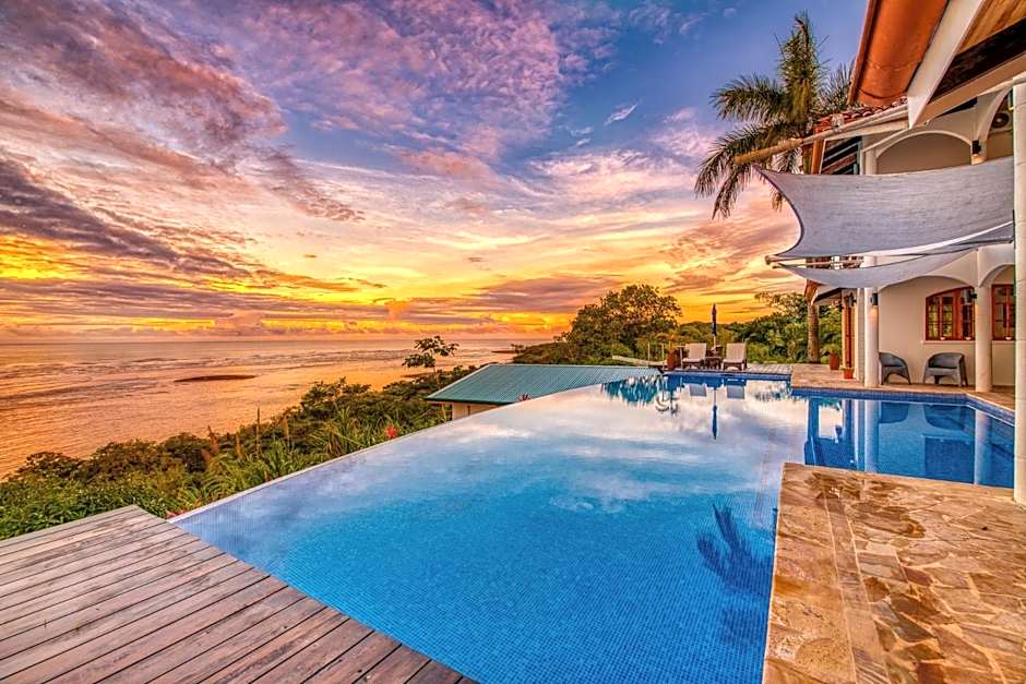 El Castillo - Adults only