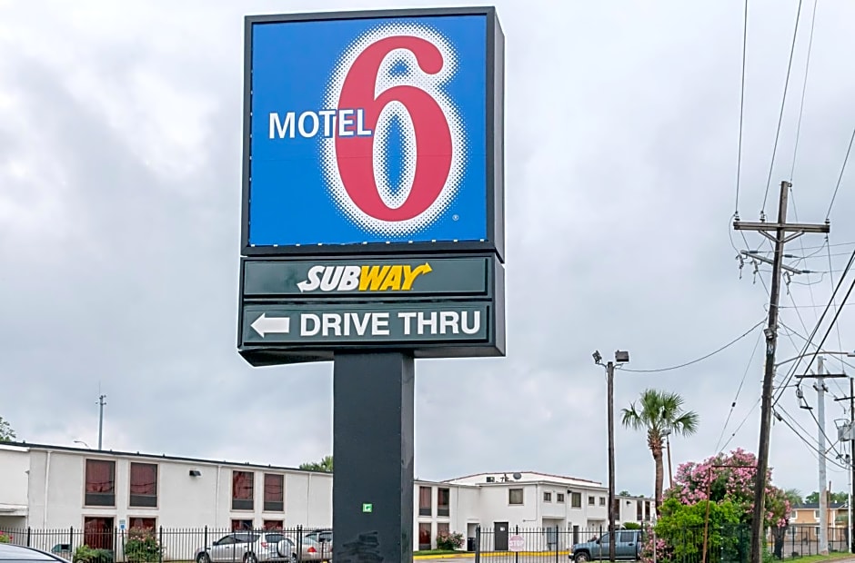 Motel 6-New Orleans, LA - Near Downtown