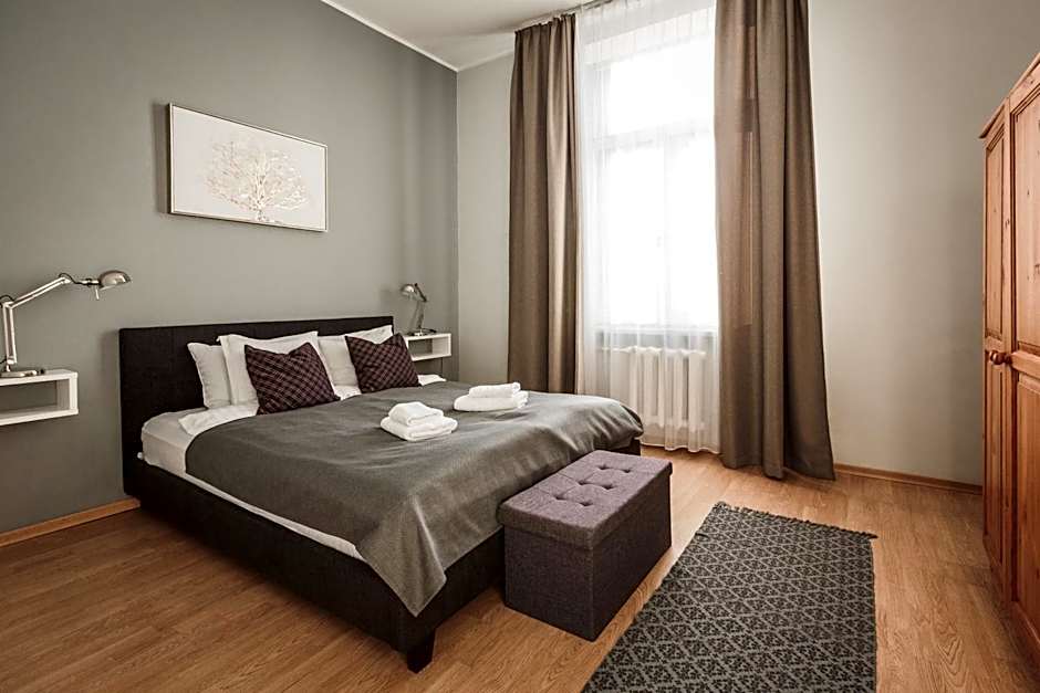 Bearsleys Downtown Apartments