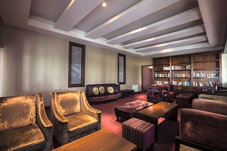 Westgrove Hotel