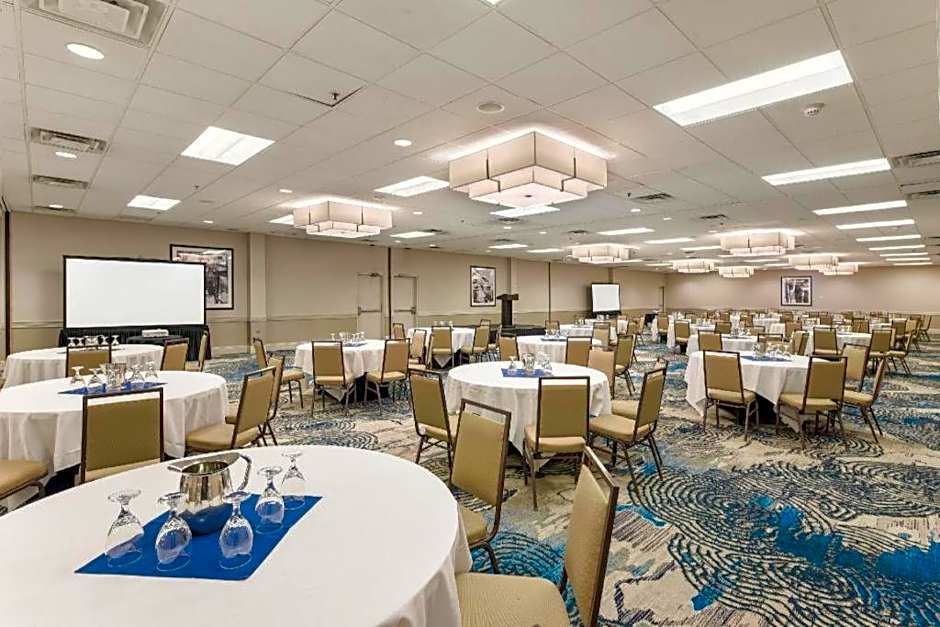 Embassy Suites Denver Tech Center North – Denver, CO