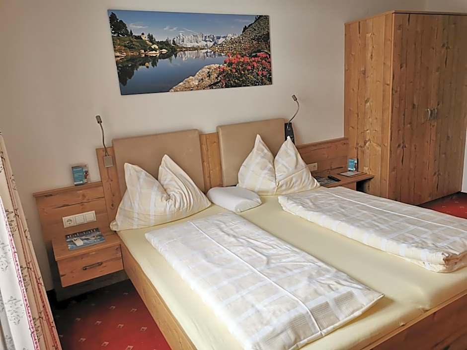 modern&renovated - Hotelpension Oberauer Wagrain