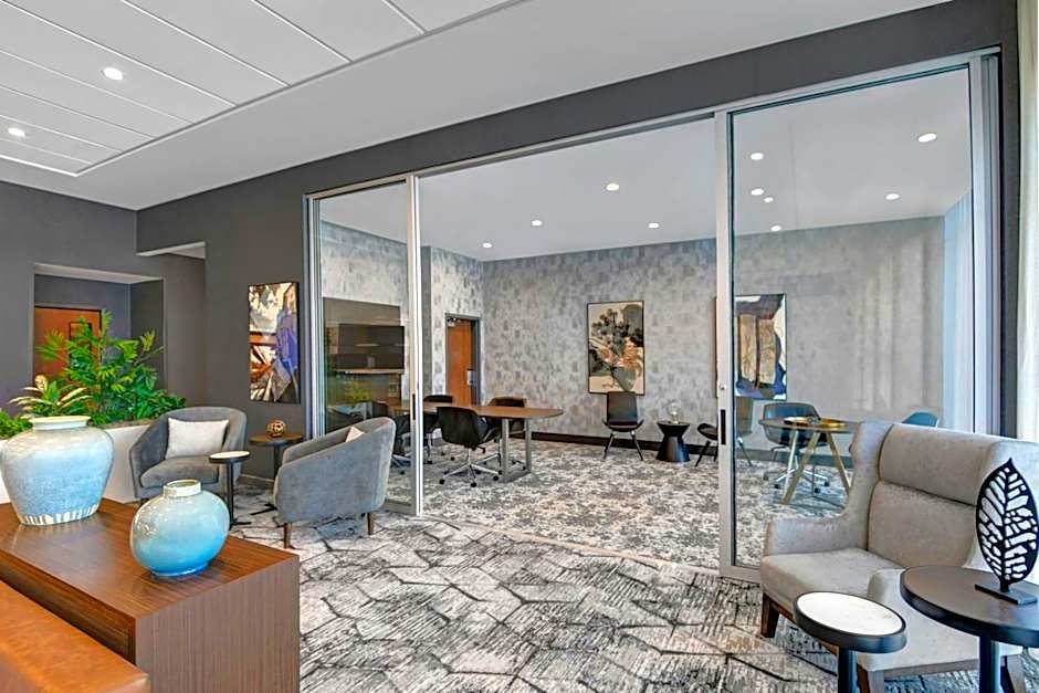 Courtyard by Marriott Hamilton