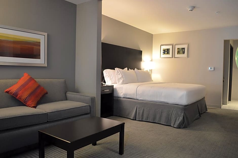 Holiday Inn Express and Suites Tahlequah, an IHG Hotel