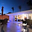 Hotel Cocoplum Beach