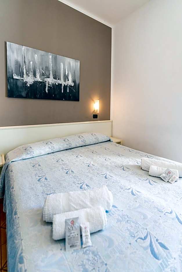 HOTEL CONTI