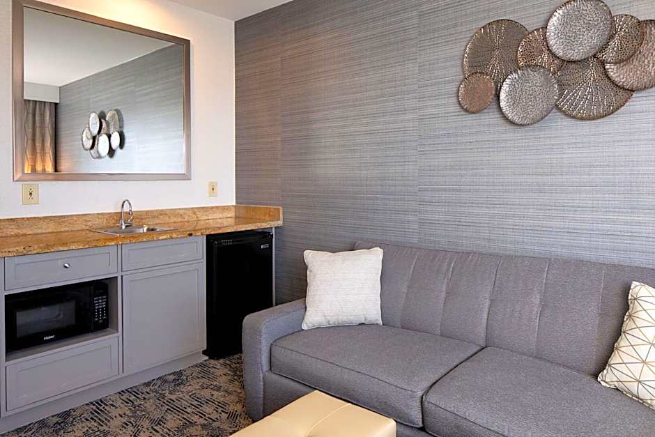 Embassy Suites by Hilton Portland