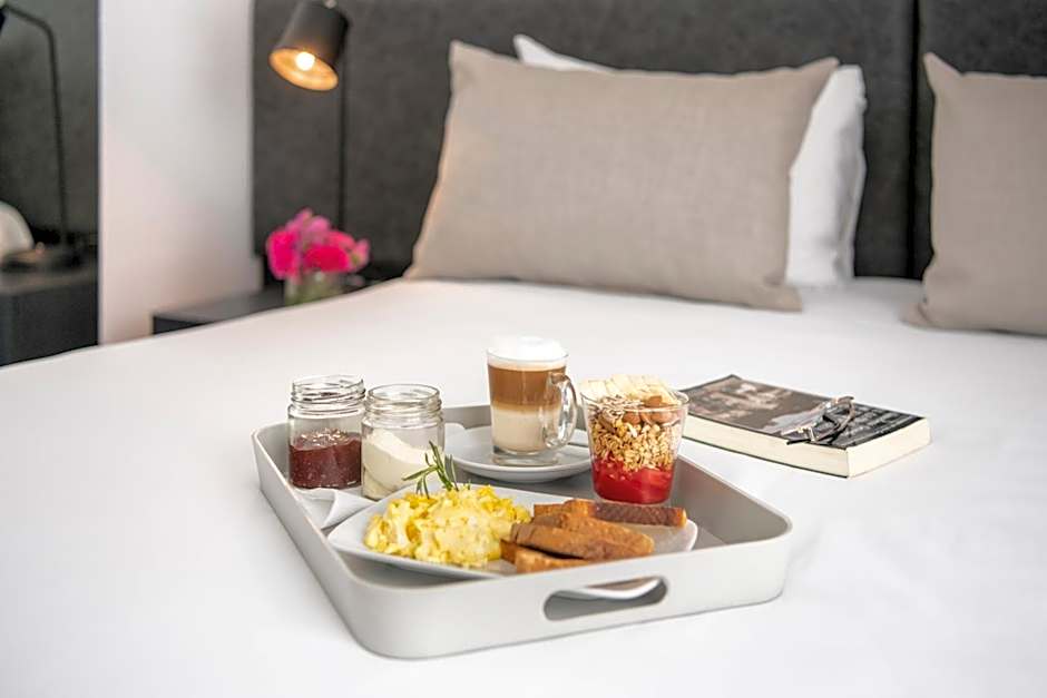 Efe Hotel & Cowork