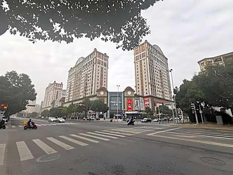 Vatica Hotel Wuxi Xinwu District Wangzhuang Road Powerlong Square
