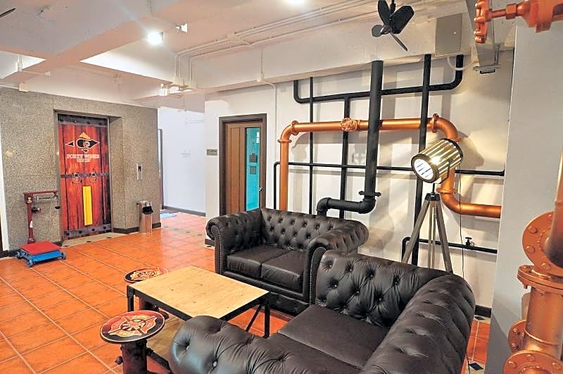 Forty Winks Phuket Hotel